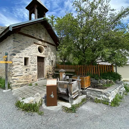 L Alpin Bel Appartement Avec Terrasse Dans Vieille Ferme De Montagne Renovee Les Orres Exterior photo